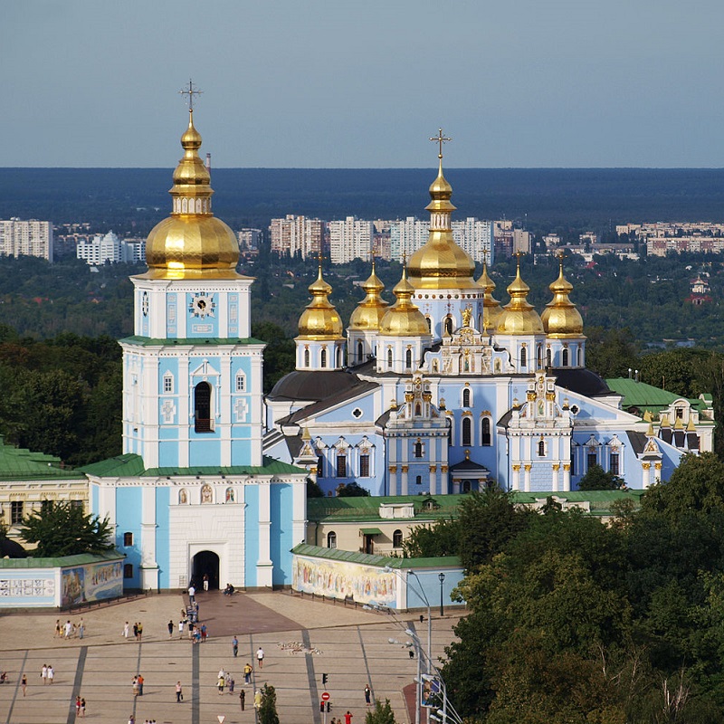 1280px-Mihailovsky_sobor_panorama.jpg