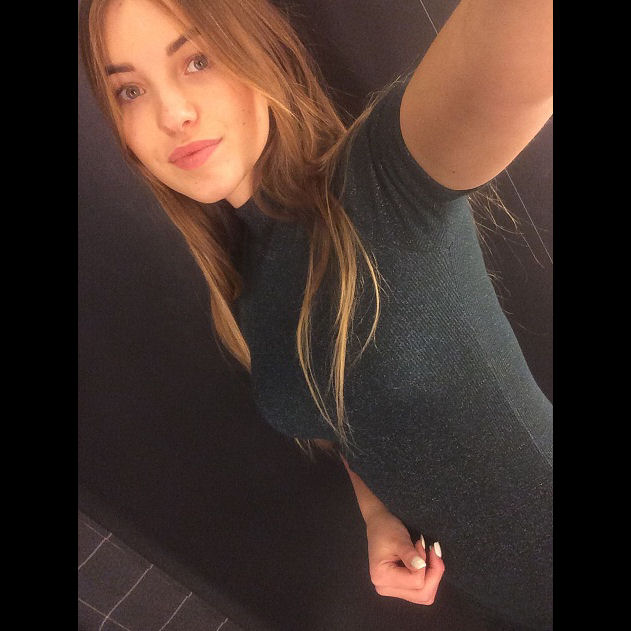 1_990.jpg