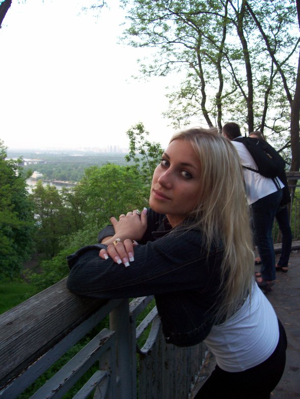 212618590_001.jpg