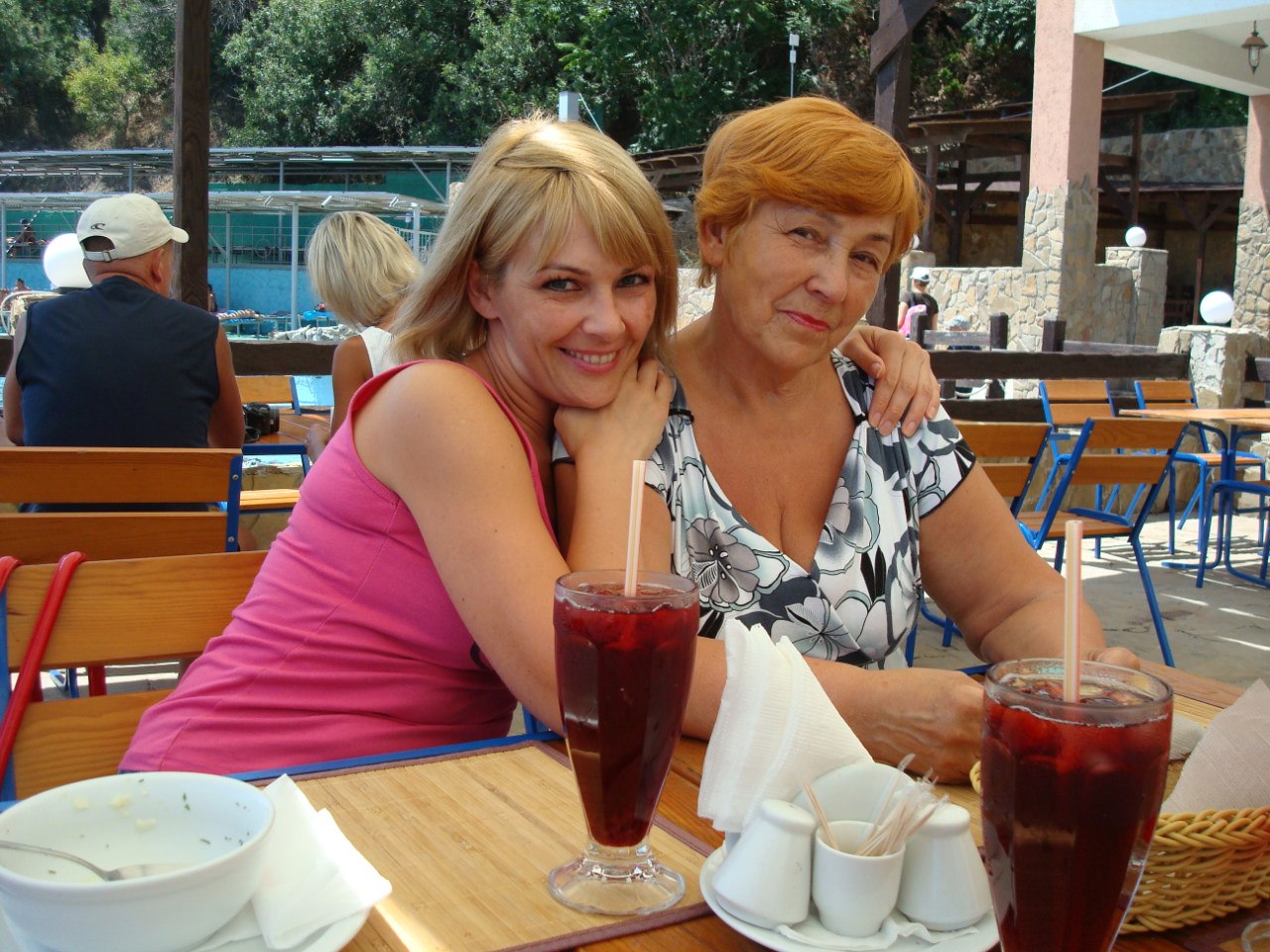 300015_001_001.jpg