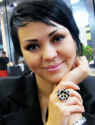 833709P1.jpg