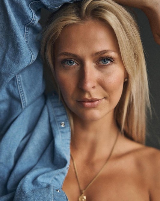 CarolineWeissNeumann2.jpg