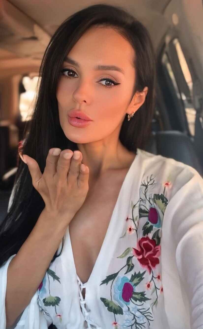 D4LM8Q64U5.jpg