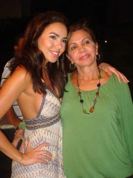 I_am_with_my_mother_Svetlana.jpg