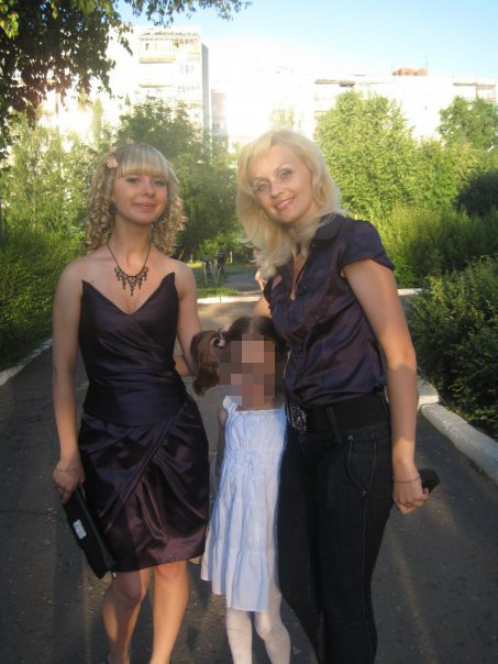 Ich_und_Tochter_Swetlana_und_Julija_.jpg