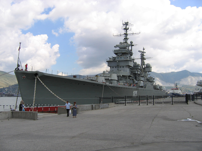 Mikhail_Kutuzov__cruiser_.jpg