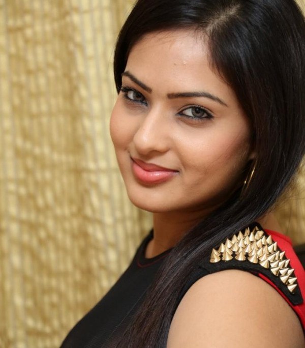 Nikesha-patel-stills-5.jpg