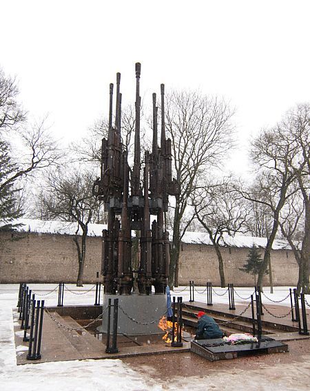 Vechnyi_ogon__Pskov.jpg