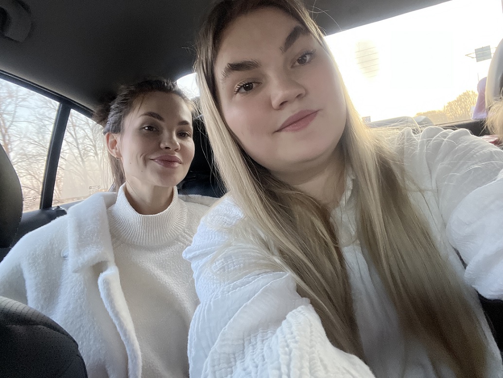 With_my_sister_002.jpg