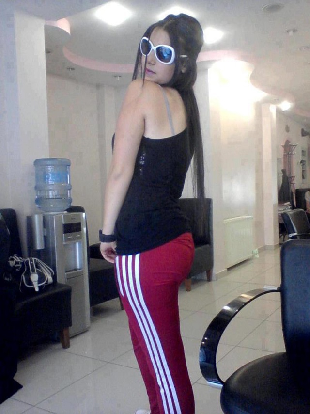 amilia_colly_2.jpg