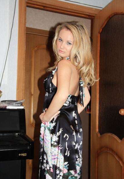 beautiful_dress.jpg