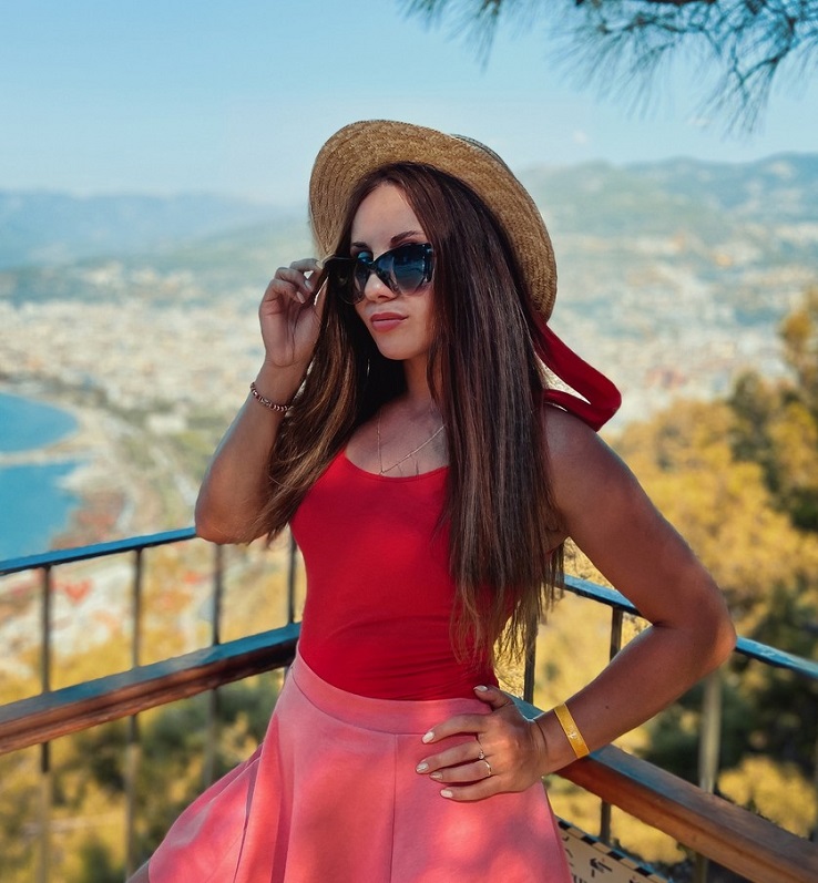 elenaelenafioonline2_2_001.jpg