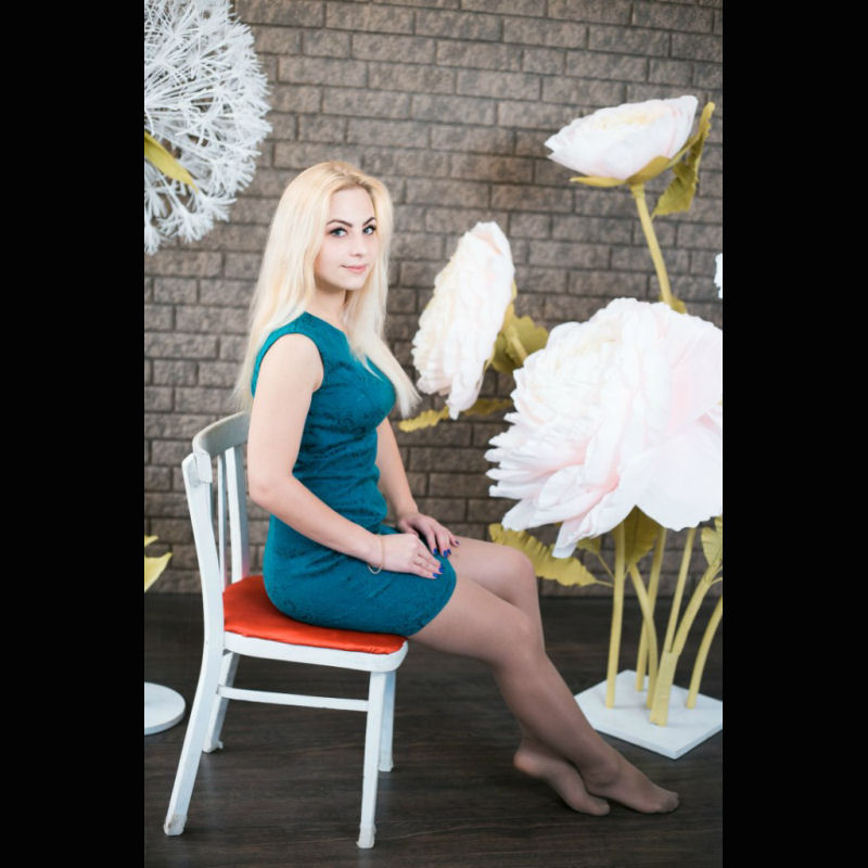 hairdresermakeup87d.jpg