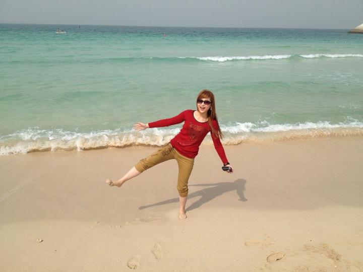 jessica___the_beach.jpg