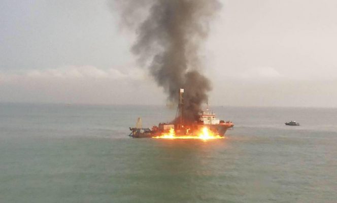 malaysia_geos_vessel_on_fire_664x400_1.jpg
