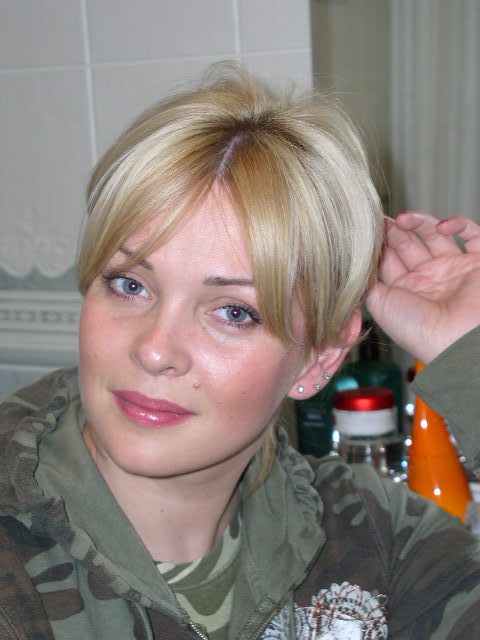 me_at_home_001.jpg
