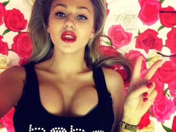 red_lipstick.jpg