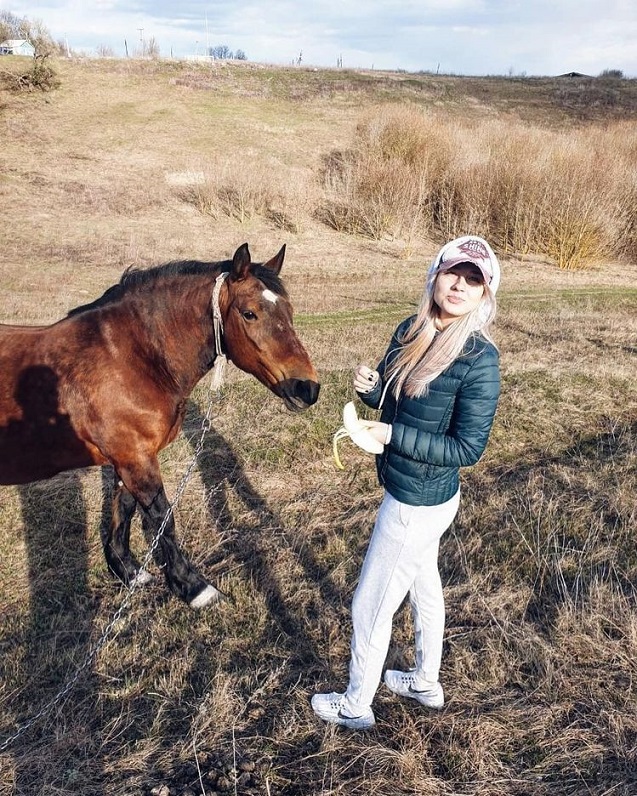 sabinaaidarkulova525_4_3.jpg