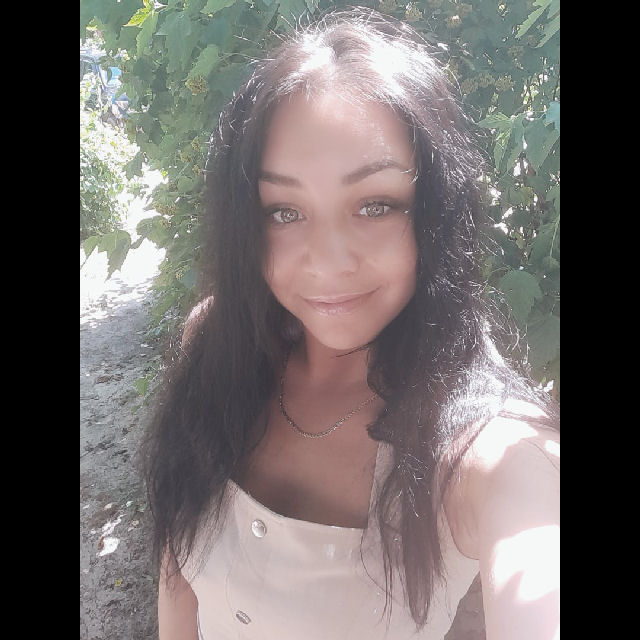 yuliakrasilnikova8b.jpg
